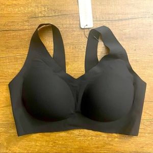 Understance No-Bra V-Back Tank Bra, Black size S / NWT